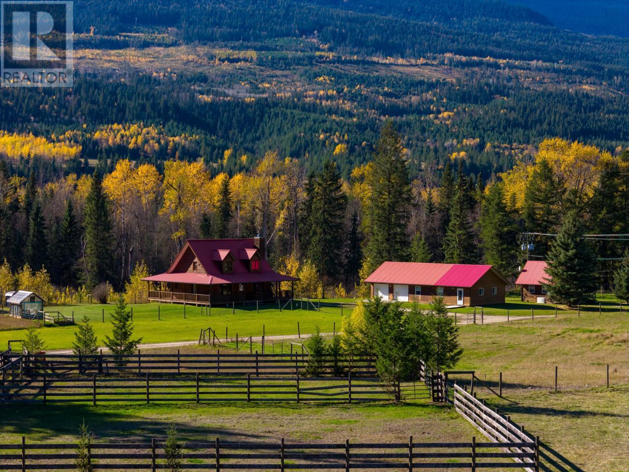 2200 YELLOWHEAD HIGHWAY S, clearwater, British Columbia