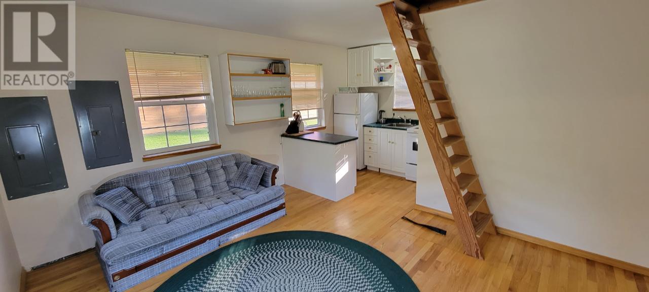 2200 Yellowhead Highway S, Clearwater, British Columbia   - Photo 51 - 179258