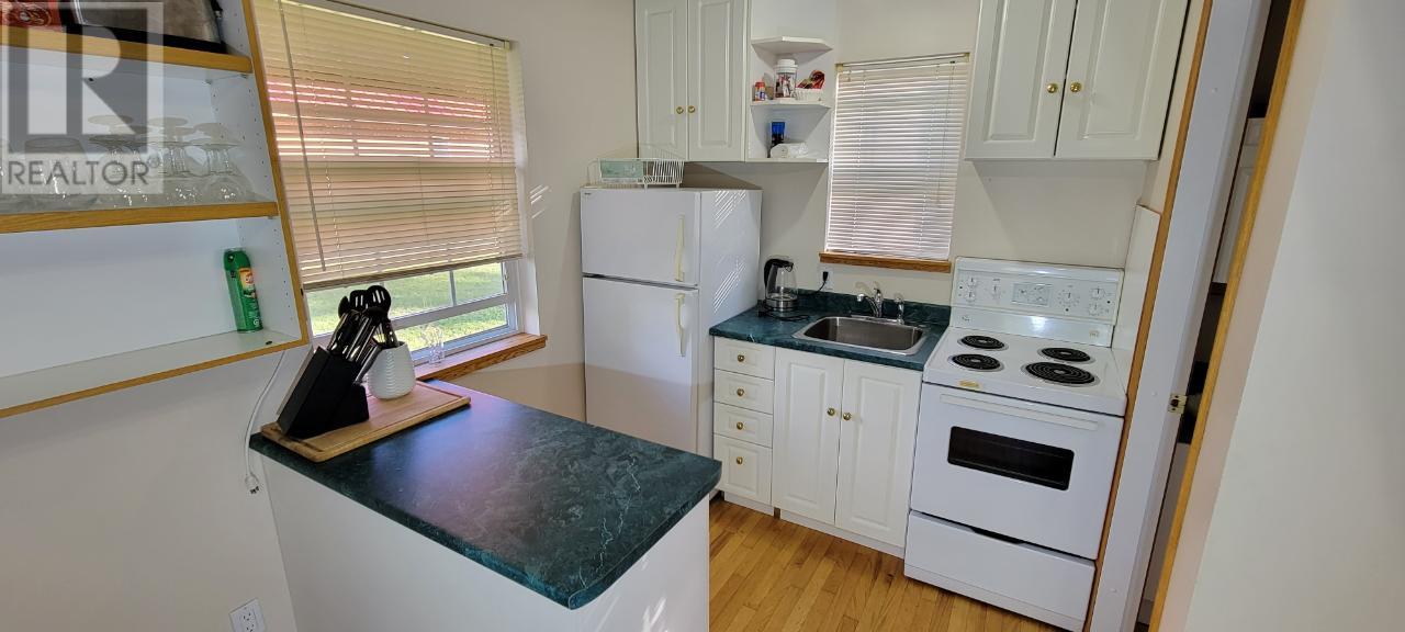 2200 Yellowhead Highway S, Clearwater, British Columbia   - Photo 53 - 179258