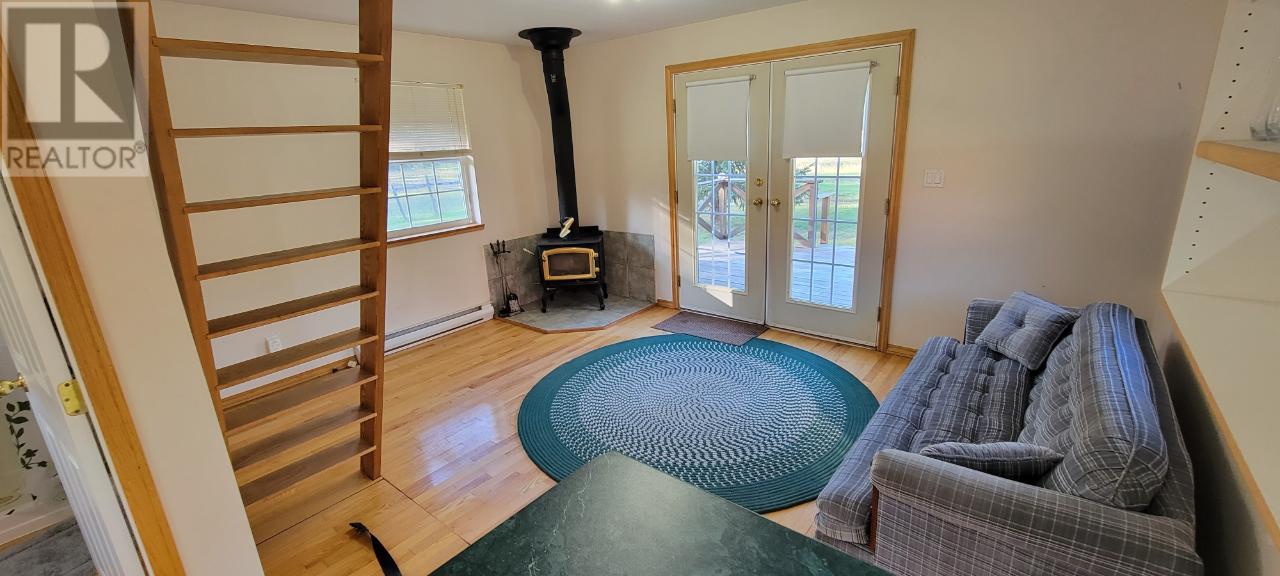 2200 Yellowhead Highway S, Clearwater, British Columbia   - Photo 57 - 179258