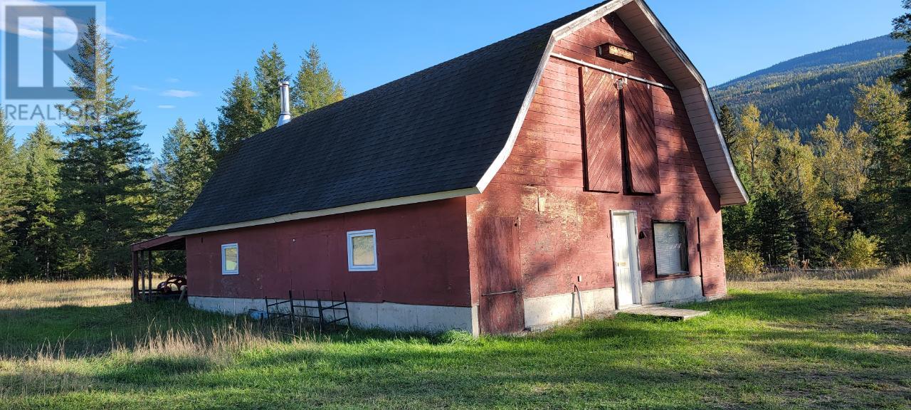 2200 Yellowhead Highway S, Clearwater, British Columbia   - Photo 62 - 179258