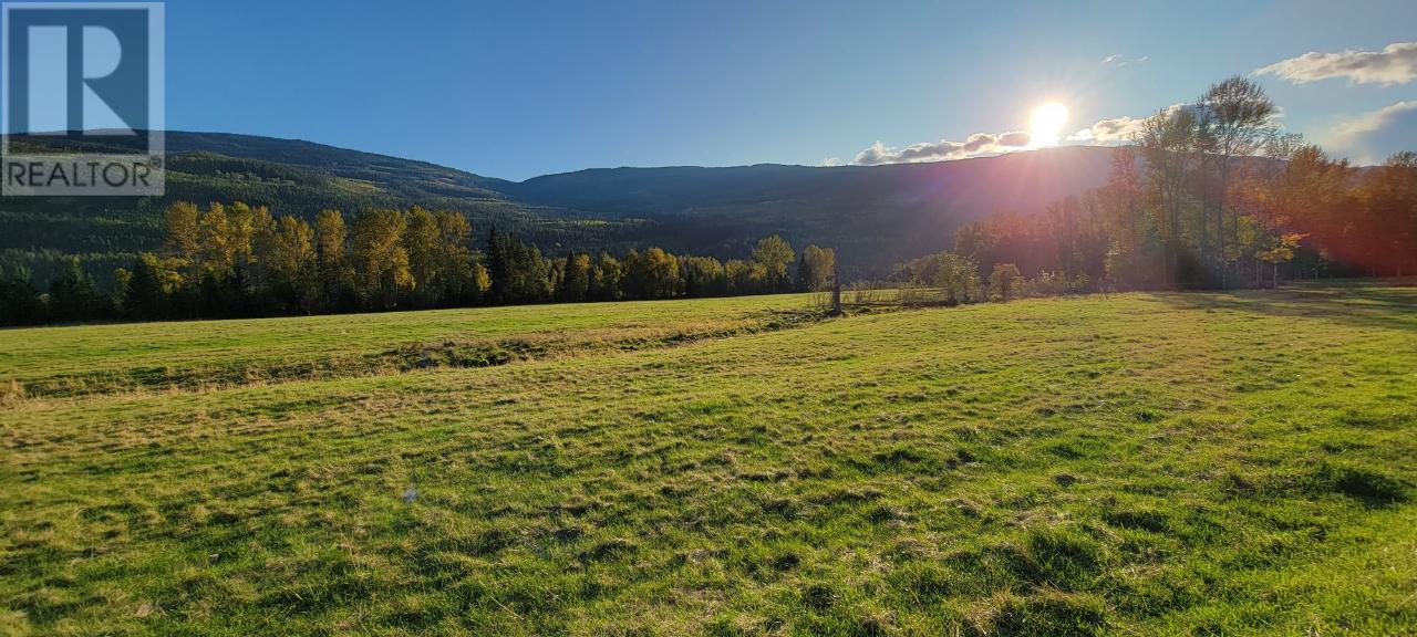 2200 Yellowhead Highway S, Clearwater, British Columbia   - Photo 82 - 179258