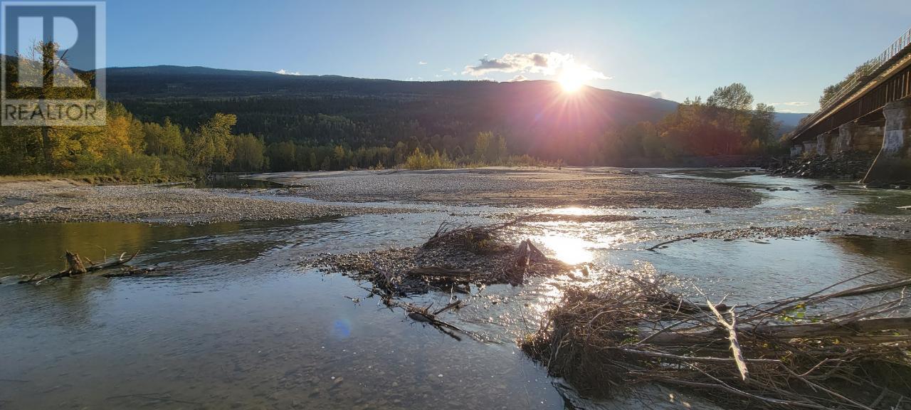 2200 Yellowhead Highway S, Clearwater, British Columbia   - Photo 92 - 179258