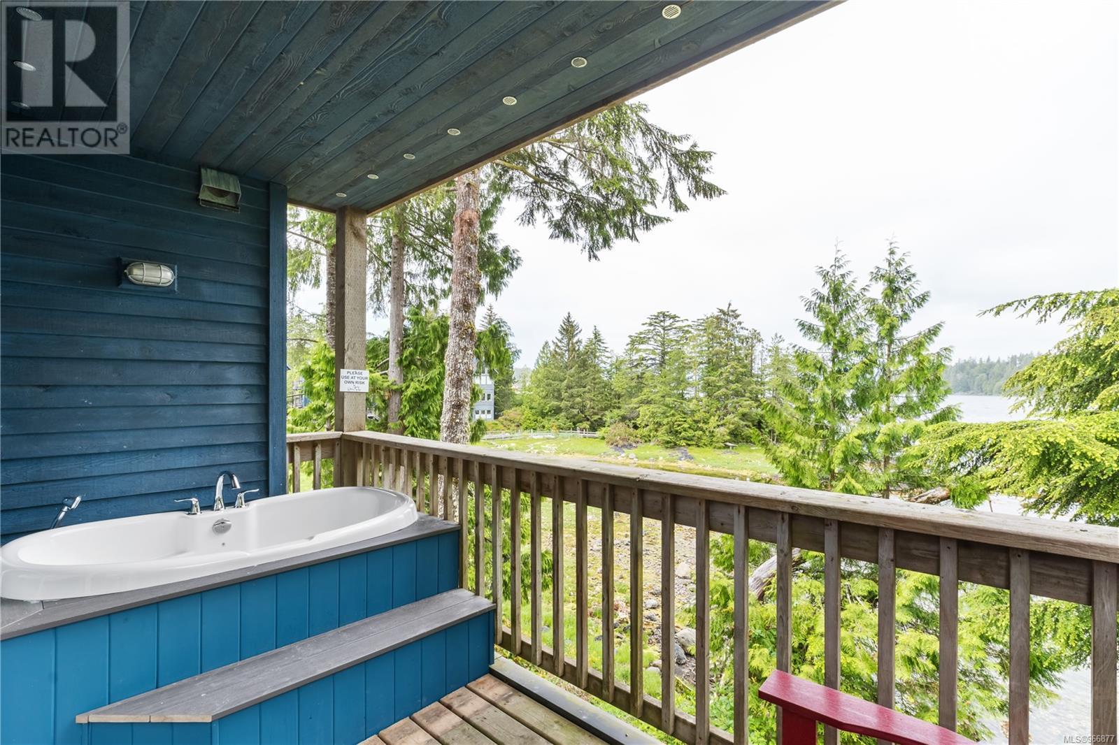 512 1971 Harbour Dr, Ucluelet, British Columbia  V0R 3A0 - Photo 16 - 966877