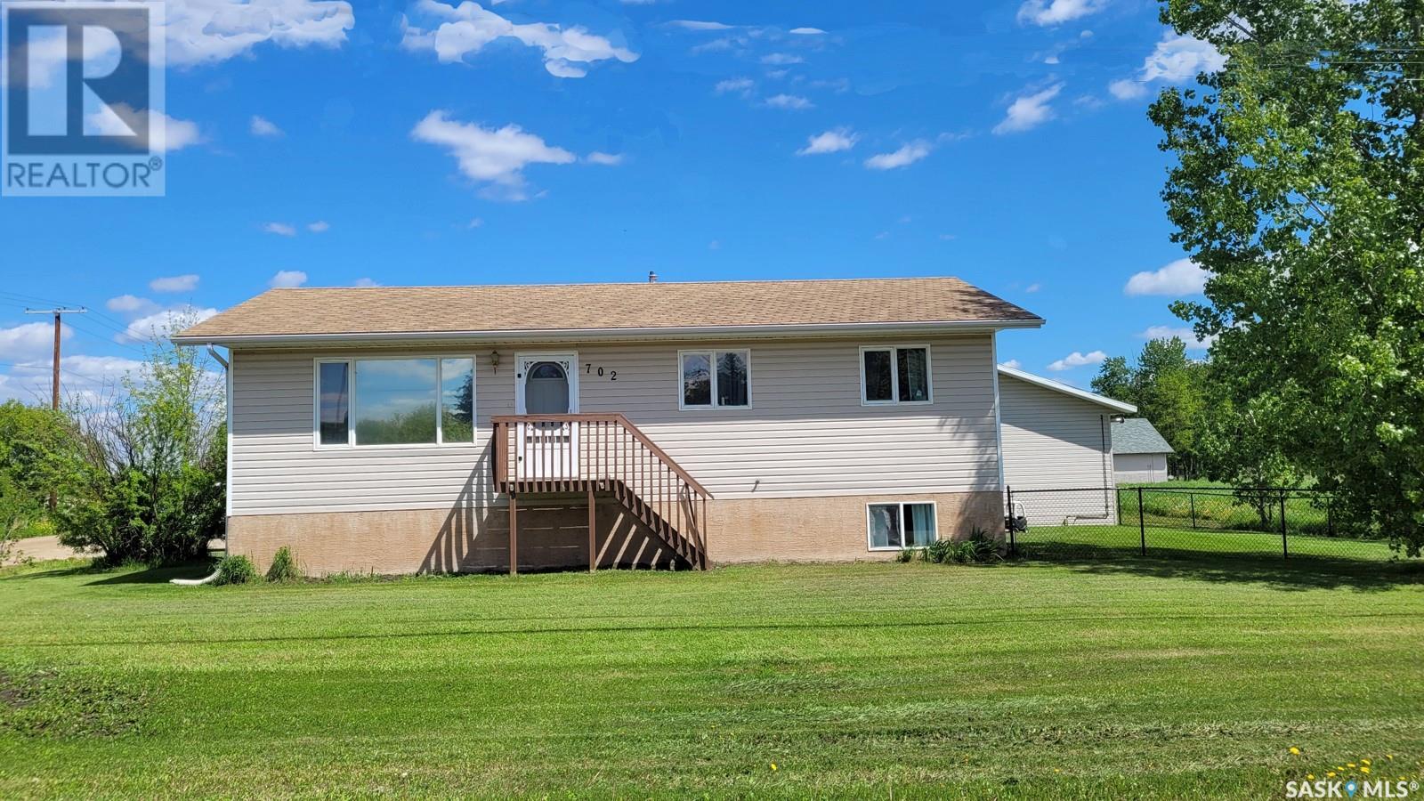 702 6th STREET E, meadow lake, Saskatchewan