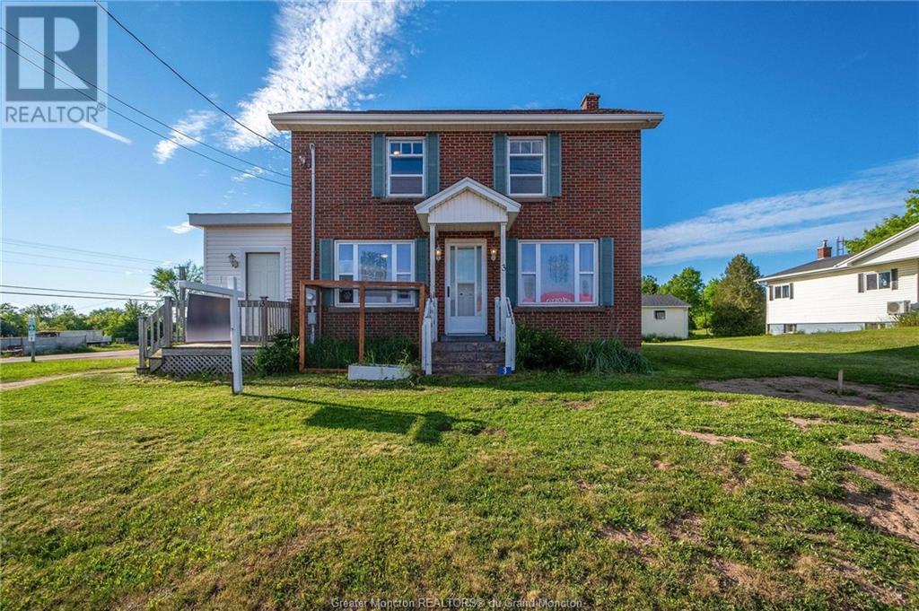 3 Pont Rouge Rd, Memramcook, New Brunswick E4K 1T3 (27031526) The