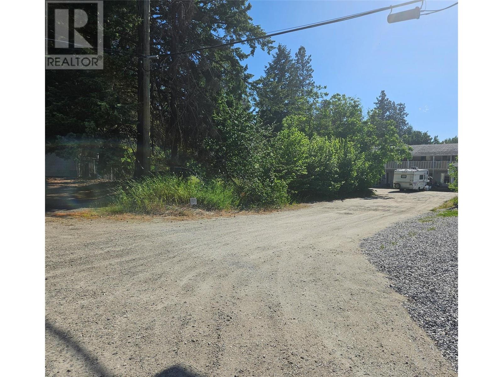 Property at 305 & 295 Clarissa Road image 3