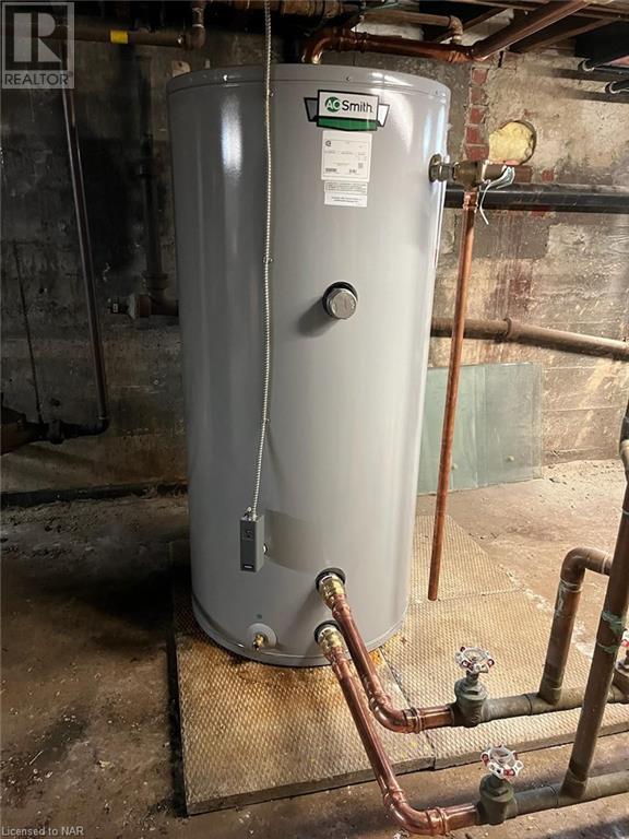 147 Bell Street, Port Colborne, Ontario  L3K 1H9 - Photo 8 - 40603718