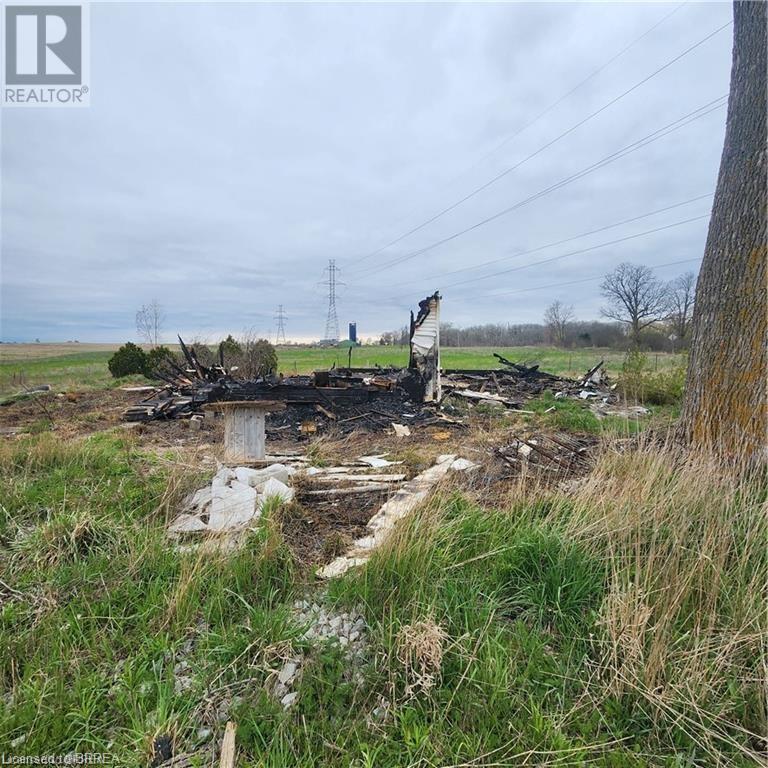 243 No 6 School Road, Brantford, Ontario  N3T 5L9 - Photo 1 - 40606433