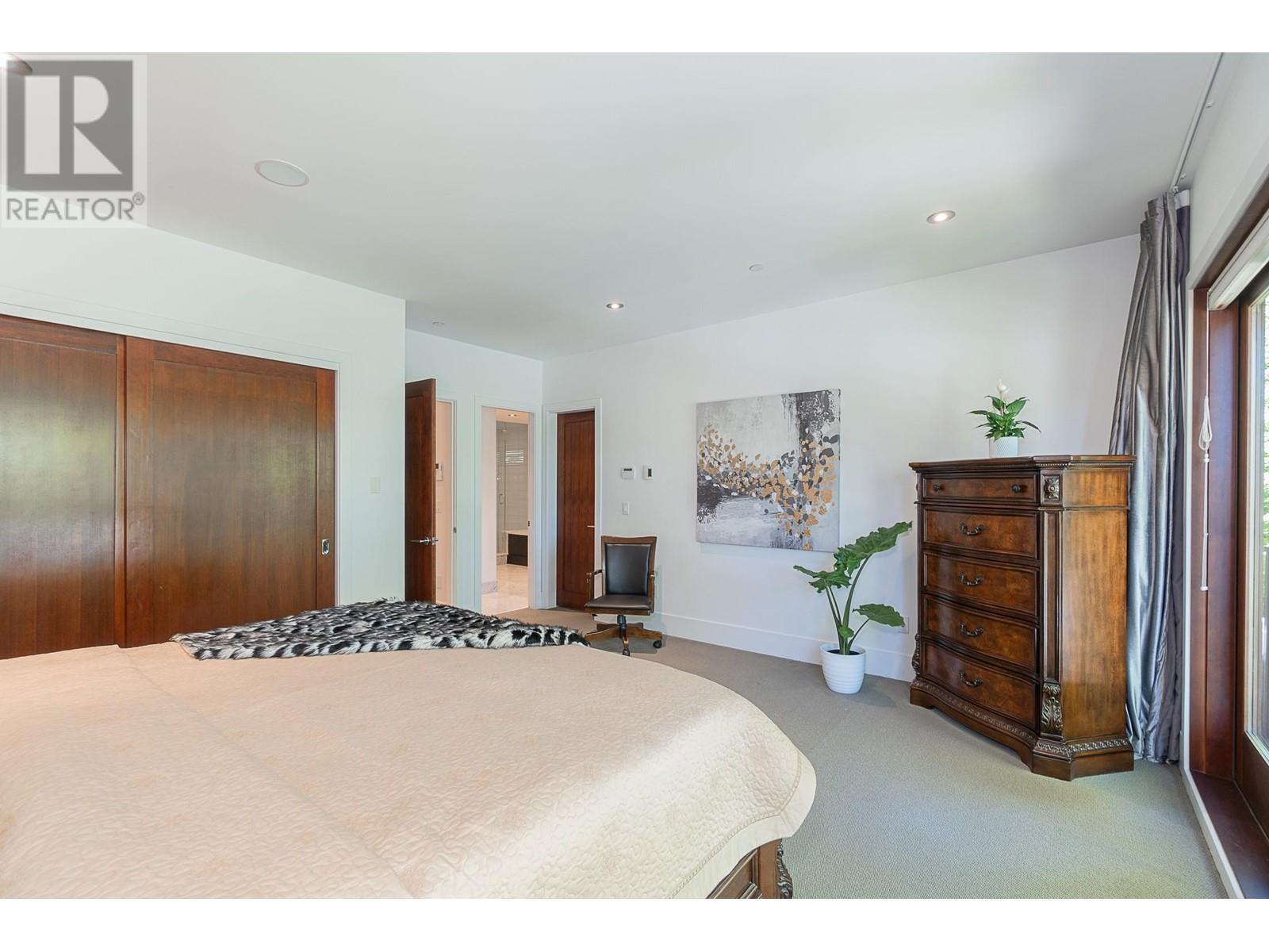 Listing Picture 19 of 33 : 5918 CHANCELLOR BOULEVARD, Vancouver / 溫哥華 - 魯藝地產 Yvonne Lu Group - MLS Medallion Club Member