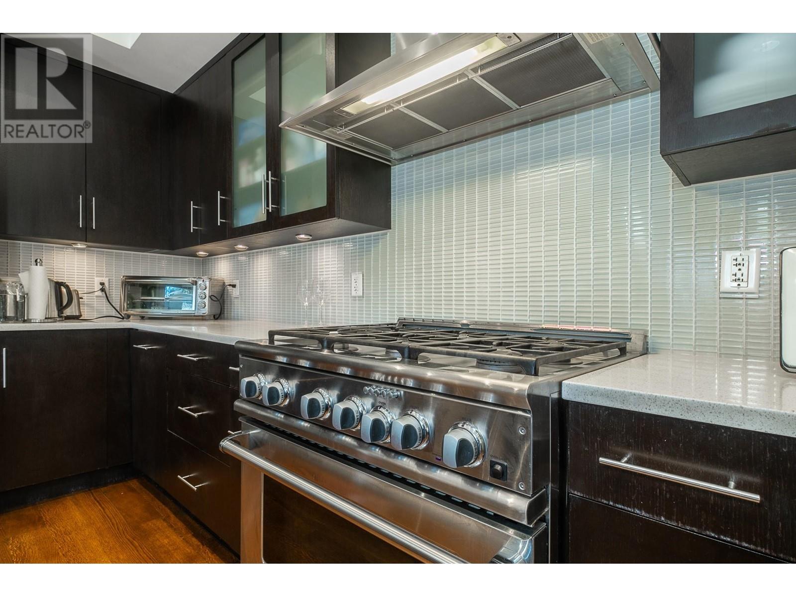 Listing Picture 11 of 33 : 5918 CHANCELLOR BOULEVARD, Vancouver / 溫哥華 - 魯藝地產 Yvonne Lu Group - MLS Medallion Club Member