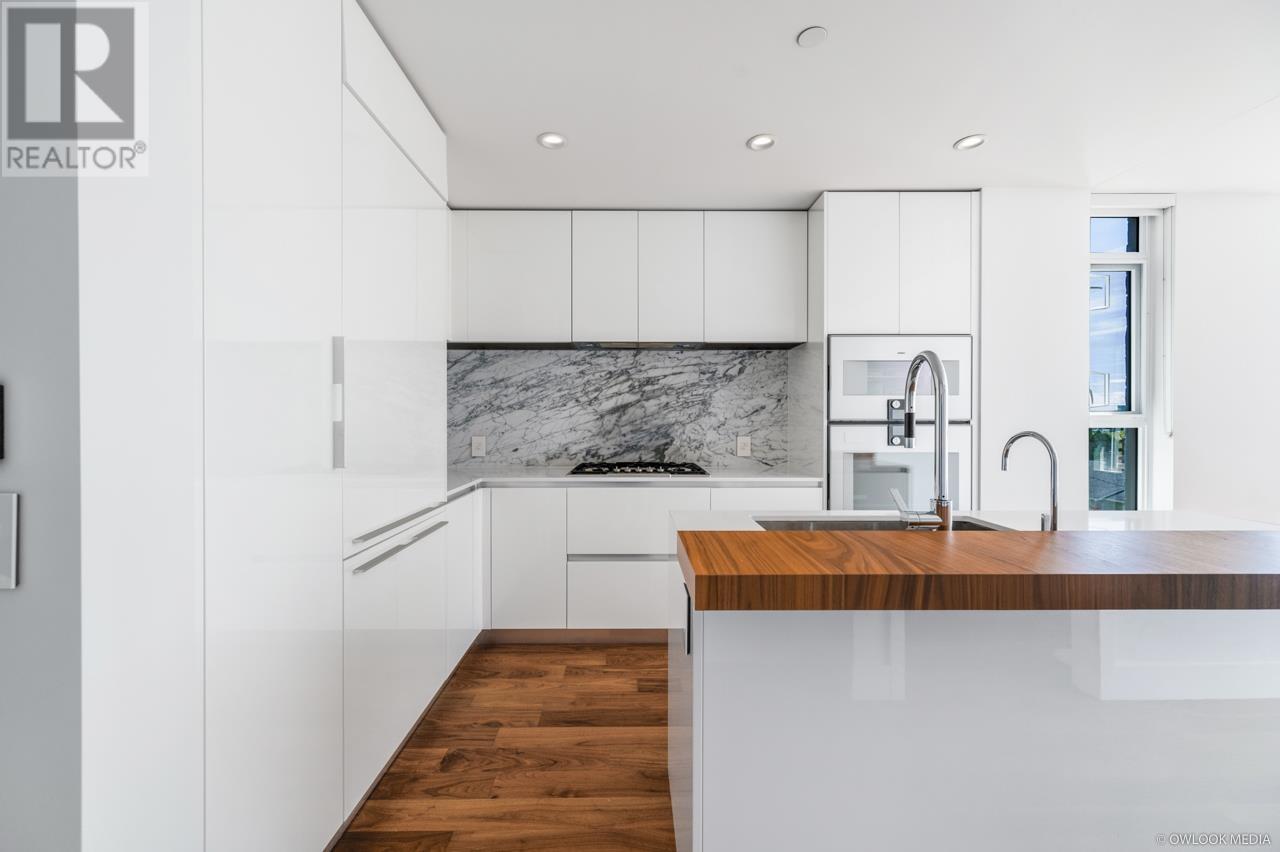Listing Picture 7 of 27 : 301 7428 ALBERTA STREET, Vancouver / 溫哥華 - 魯藝地產 Yvonne Lu Group - MLS Medallion Club Member
