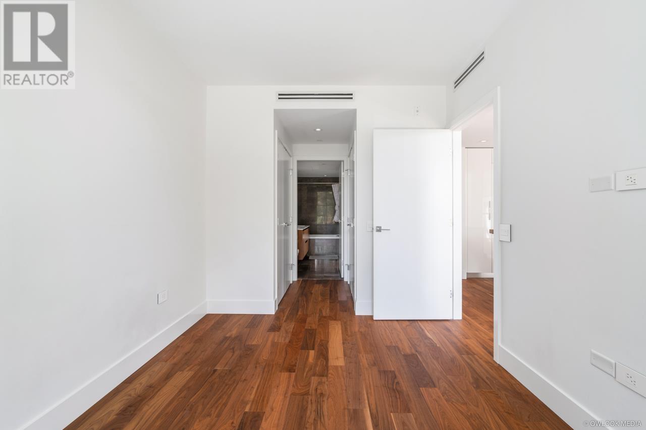 Listing Picture 14 of 27 : 301 7428 ALBERTA STREET, Vancouver / 溫哥華 - 魯藝地產 Yvonne Lu Group - MLS Medallion Club Member