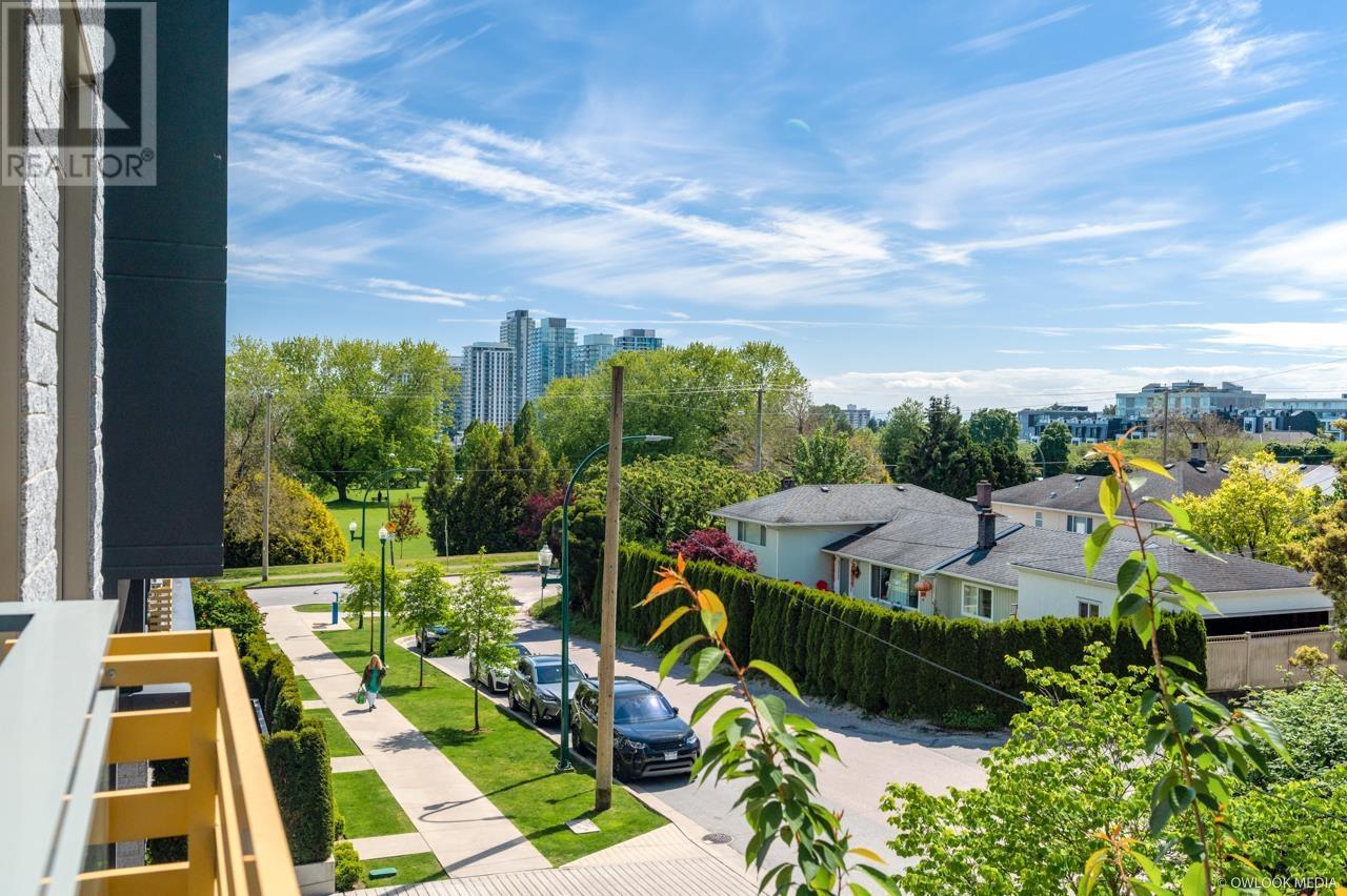 Listing Picture 22 of 27 : 301 7428 ALBERTA STREET, Vancouver / 溫哥華 - 魯藝地產 Yvonne Lu Group - MLS Medallion Club Member