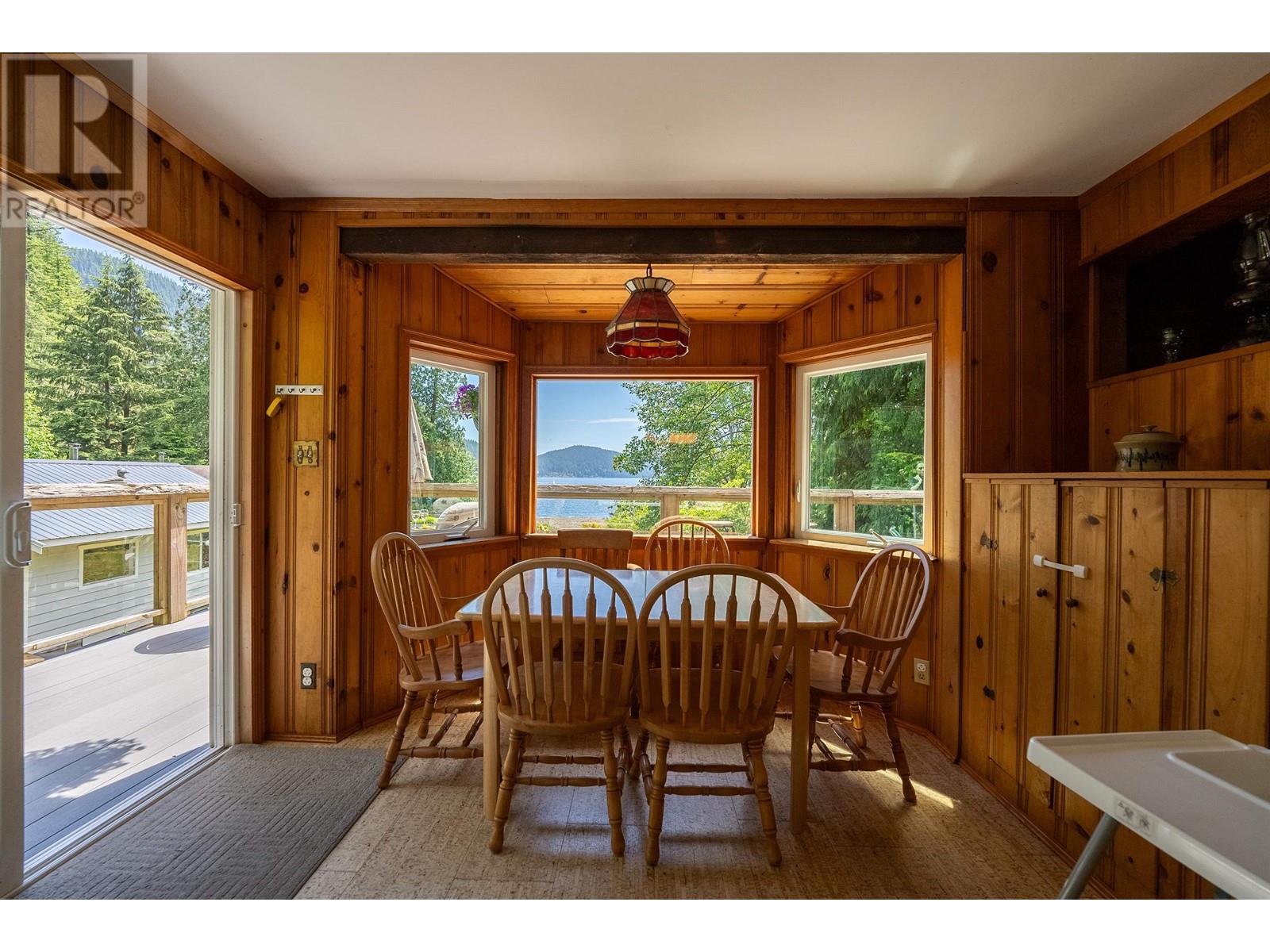 22 Brighton Beach, North Vancouver, British Columbia  V0V 0V0 - Photo 10 - R2895195