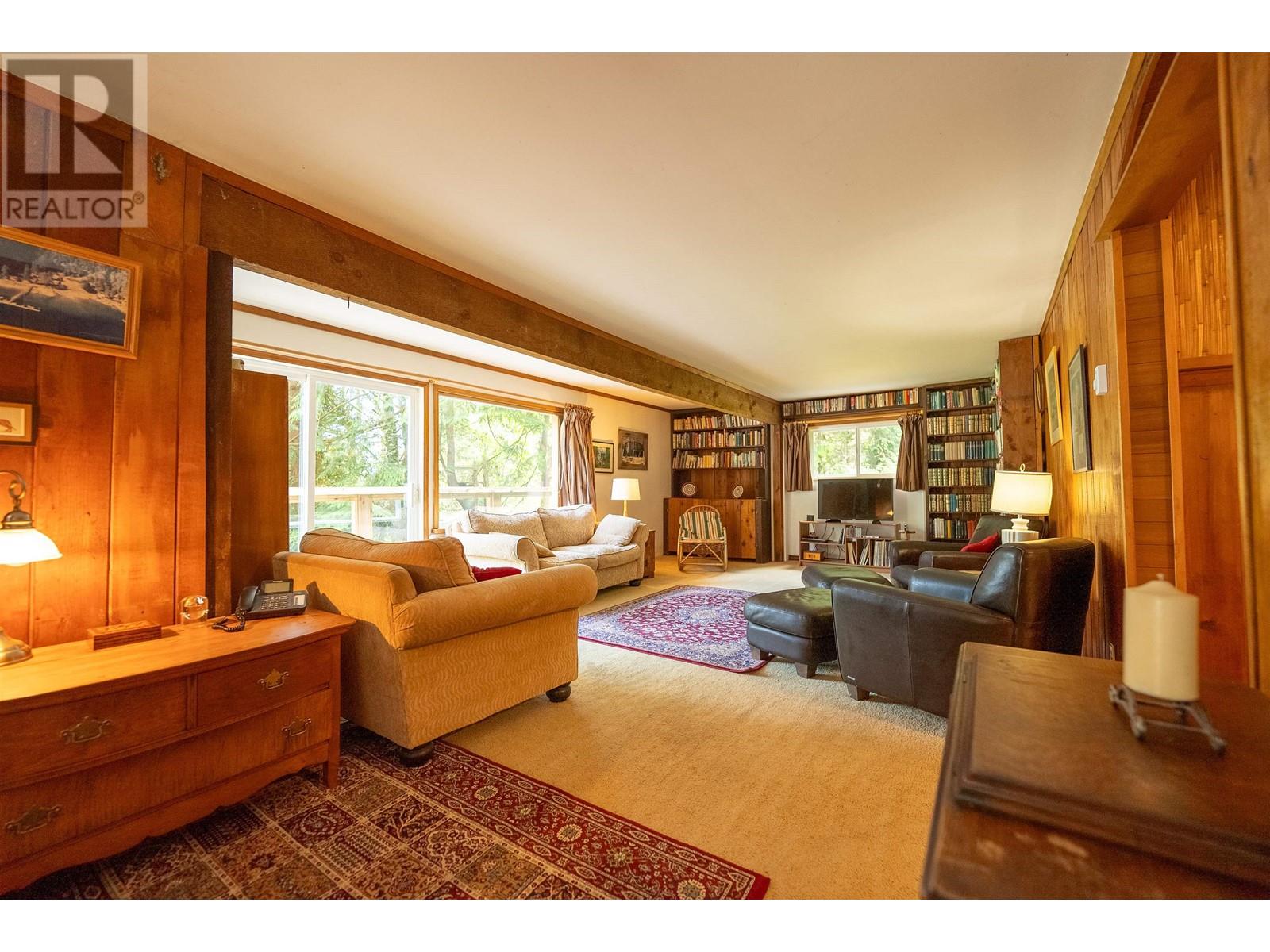 22 Brighton Beach, North Vancouver, British Columbia  V0V 0V0 - Photo 15 - R2895195