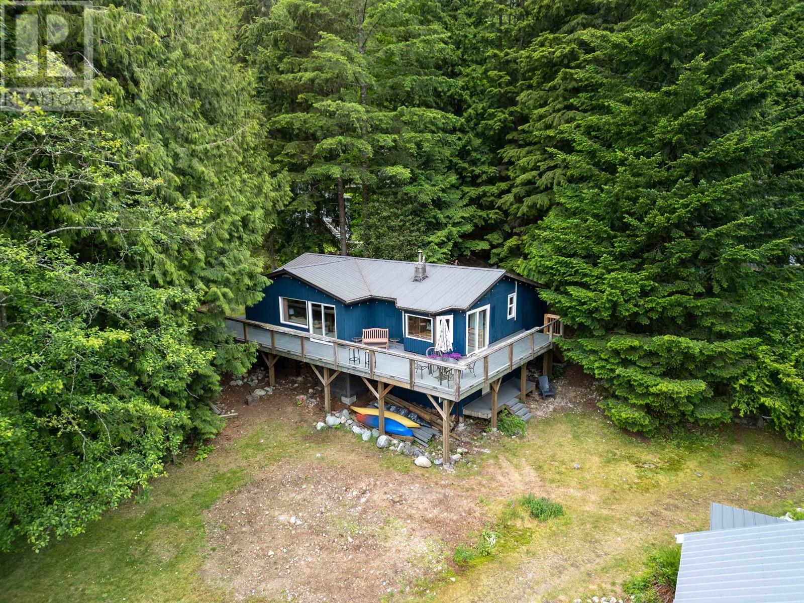 22 Brighton Beach, North Vancouver, British Columbia  V0V 0V0 - Photo 5 - R2895195