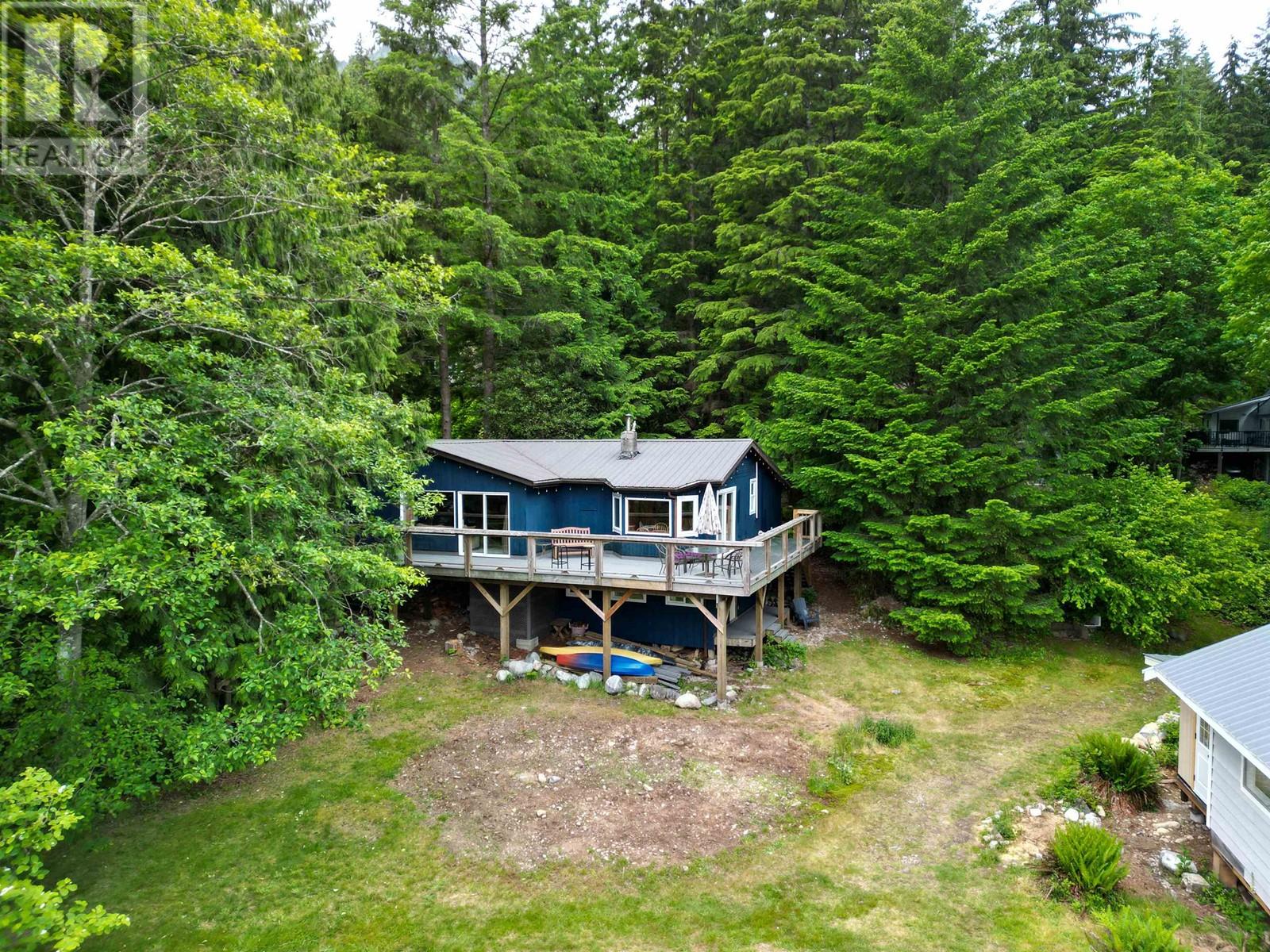 22 Brighton Beach, North Vancouver, British Columbia  V0V 0V0 - Photo 6 - R2895195