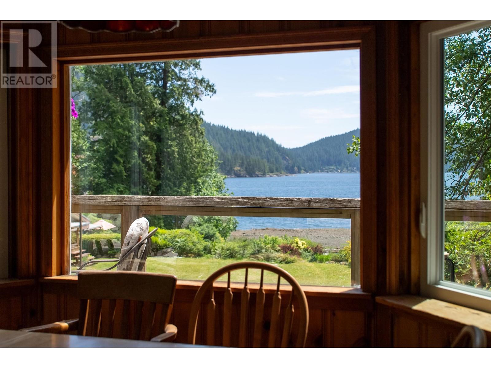22 Brighton Beach, North Vancouver, British Columbia  V0V 0V0 - Photo 9 - R2895195