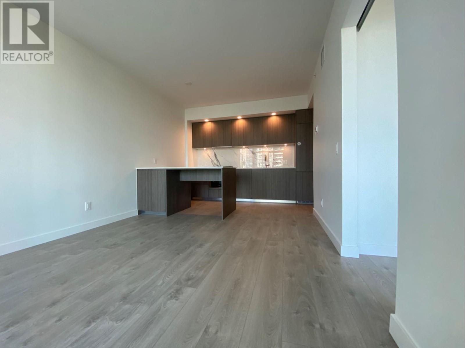 Property at 2010 6463 SILVER AVENUE image 1