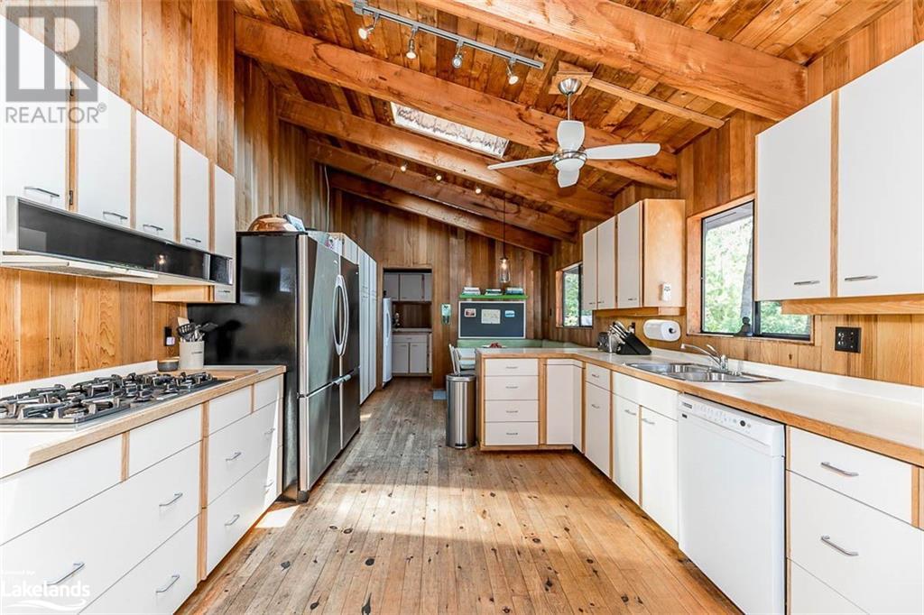 4 B415 Bernyk Island, Archipelago South, Ontario  P2A 1T4 - Photo 21 - 40606123