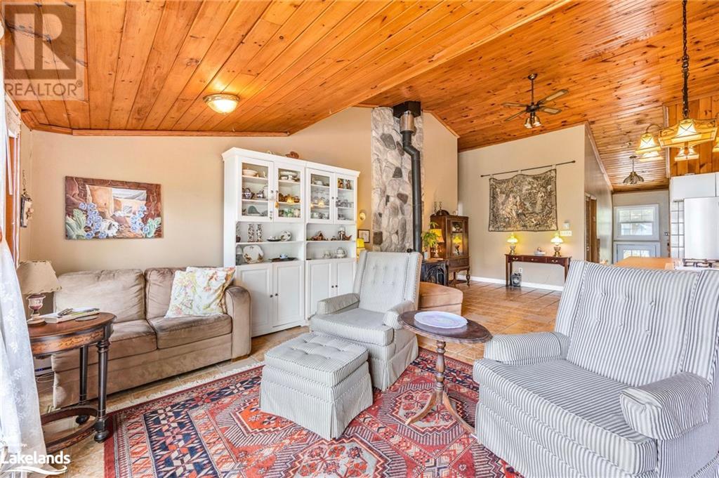 64 Wahnekewening Drive, Tiny, Ontario  L0L 2J0 - Photo 12 - 40605823