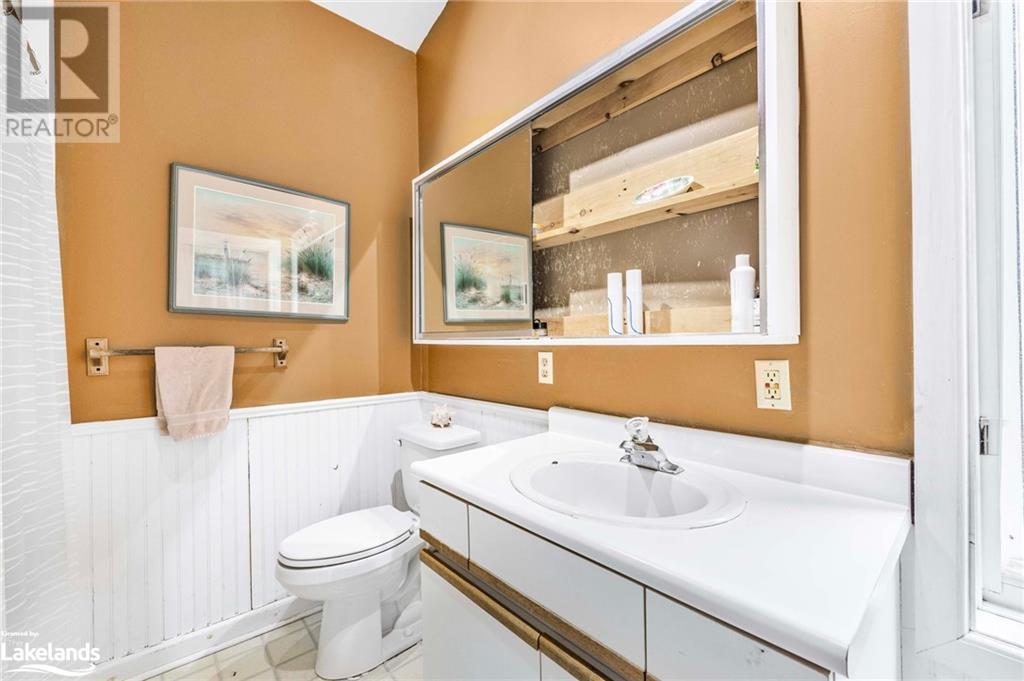 64 Wahnekewening Drive, Tiny, Ontario  L0L 2J0 - Photo 16 - 40605823