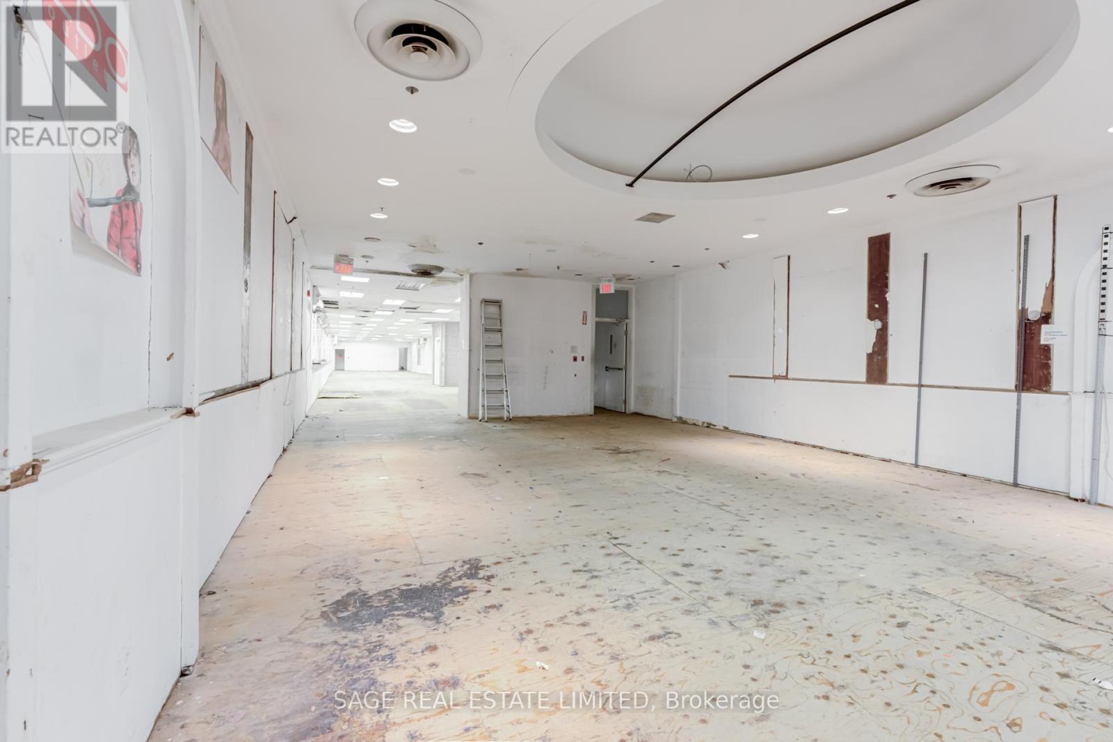 332 Yonge Street, Toronto, Ontario  M5G 1C9 - Photo 15 - C8445346
