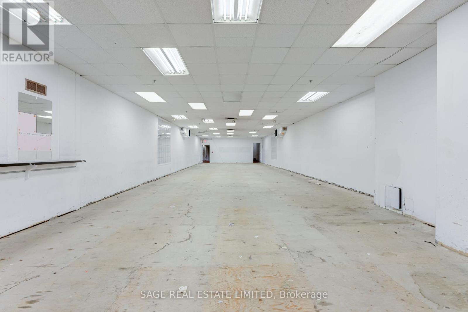 332 Yonge Street, Toronto, Ontario  M5G 1C9 - Photo 17 - C8445346