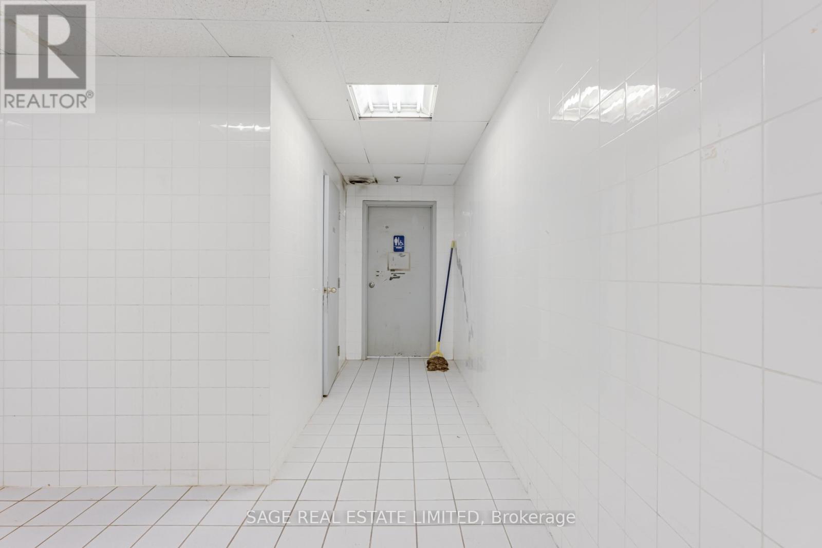 332 Yonge Street, Toronto, Ontario  M5G 1C9 - Photo 19 - C8445346