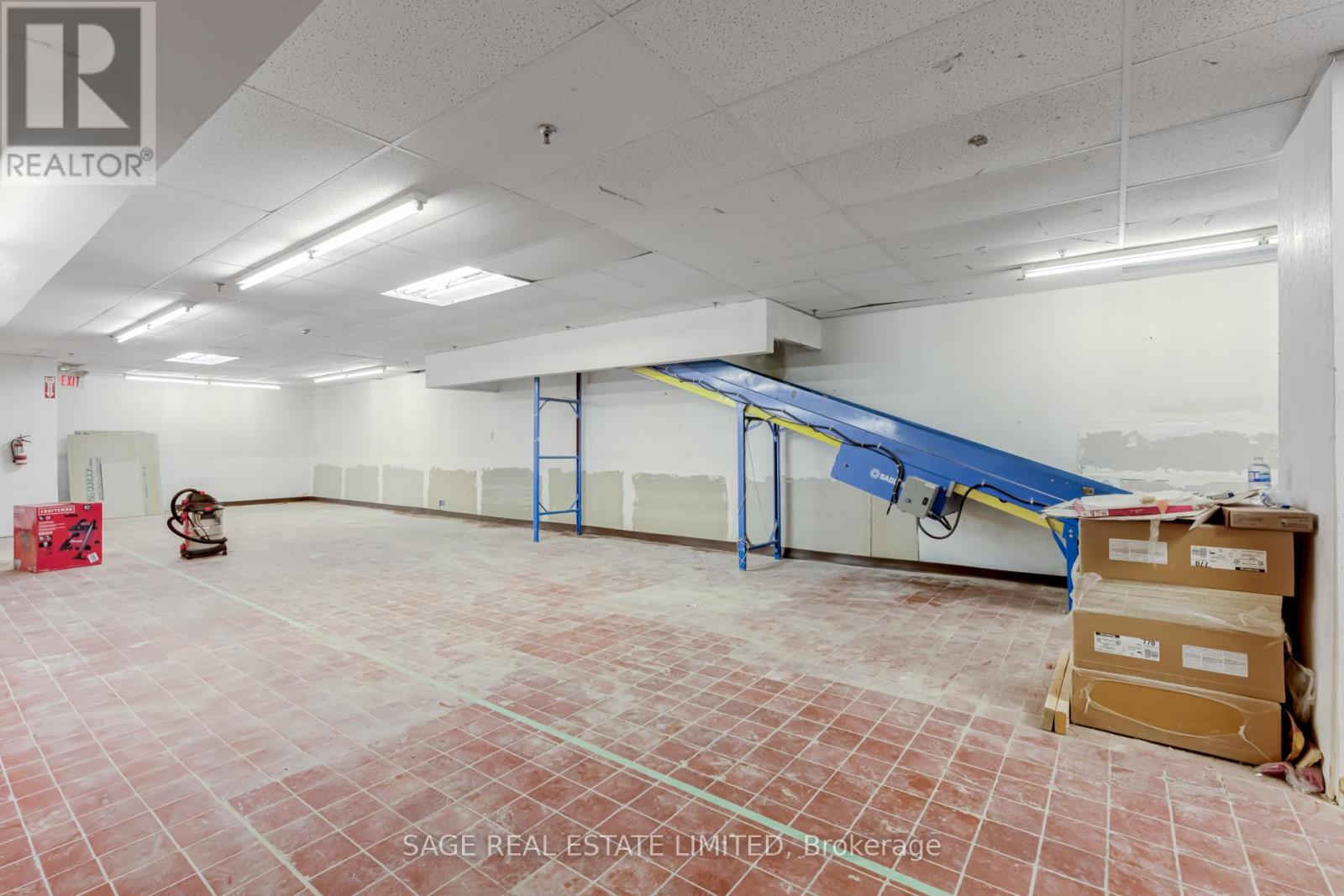 332 Yonge Street, Toronto, Ontario  M5G 1C9 - Photo 22 - C8445346