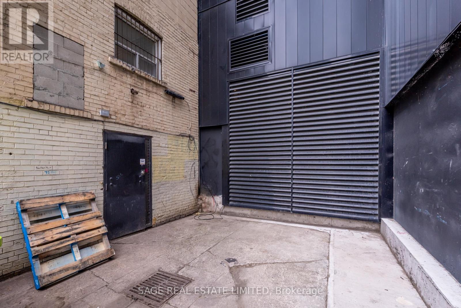 332 Yonge Street, Toronto, Ontario  M5G 1C9 - Photo 23 - C8445346