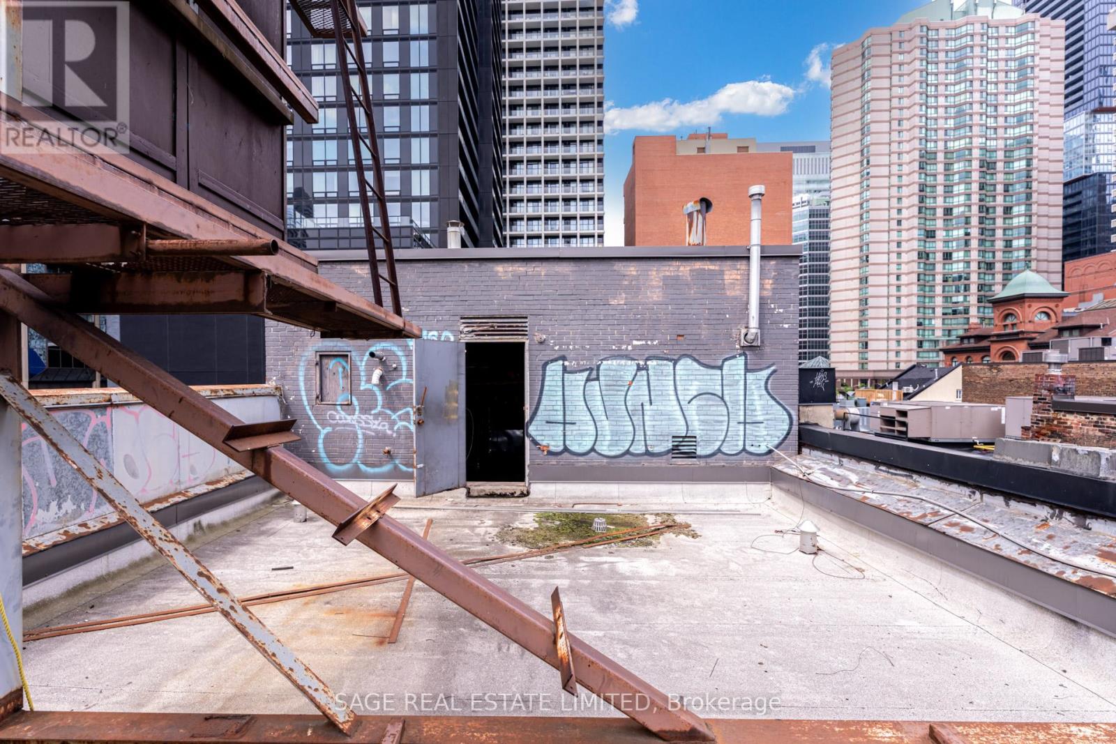 332 Yonge Street, Toronto, Ontario  M5G 1C9 - Photo 24 - C8445346