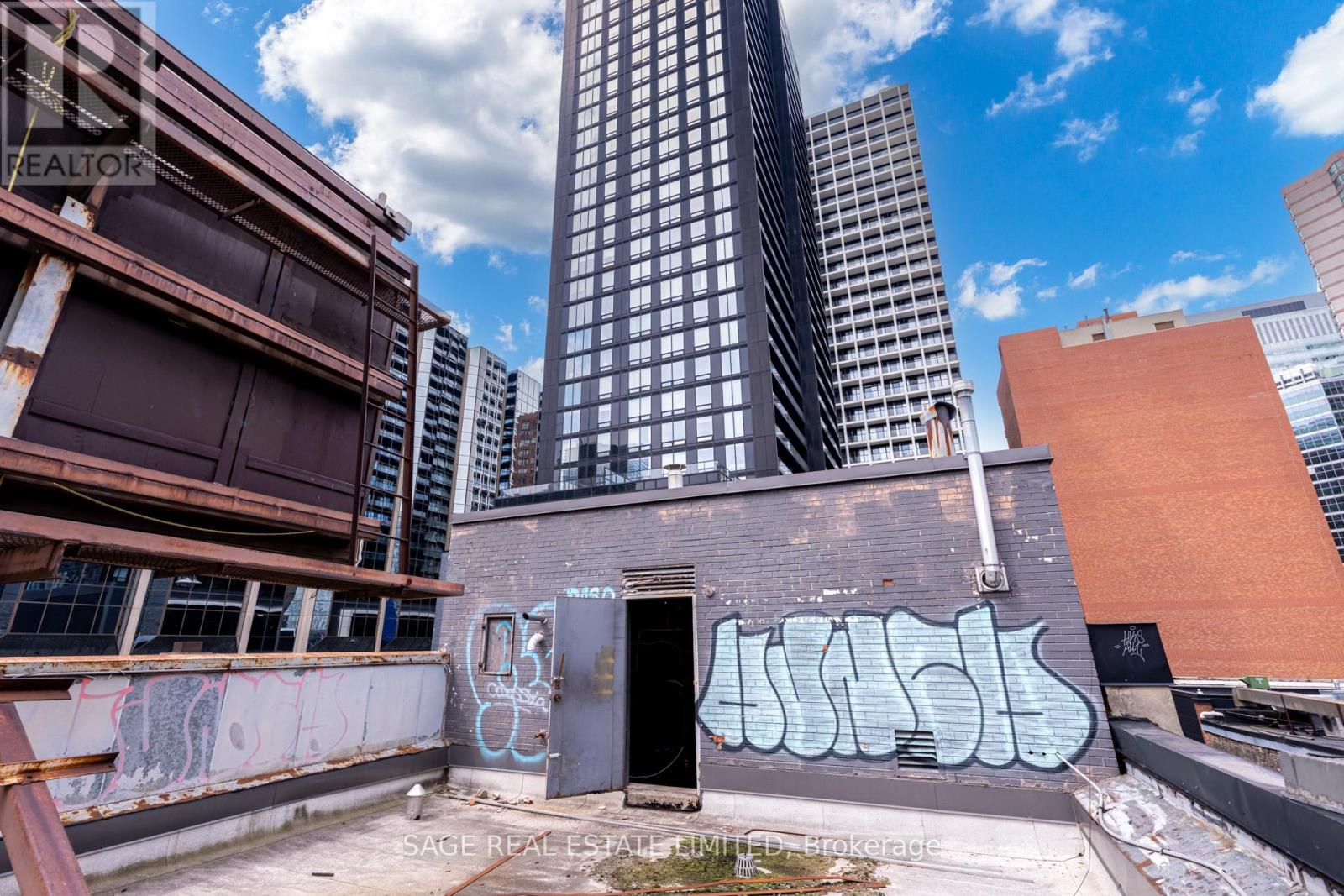 332 Yonge Street, Toronto, Ontario  M5G 1C9 - Photo 27 - C8445346