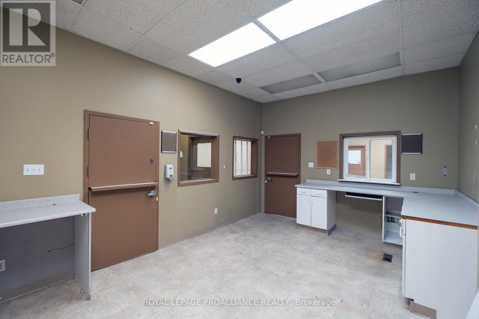 257 Front Street, Belleville, Ontario  K8N 2Z6 - Photo 11 - X8445368