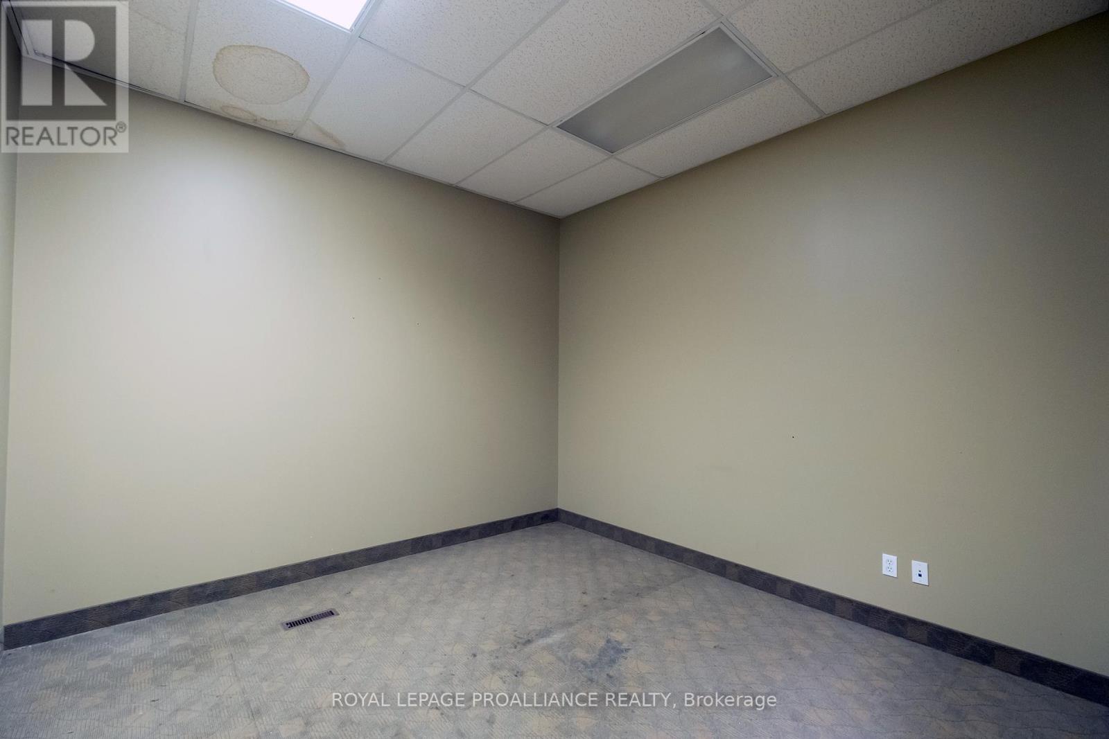 257 Front Street, Belleville, Ontario  K8N 2Z6 - Photo 17 - X8445368