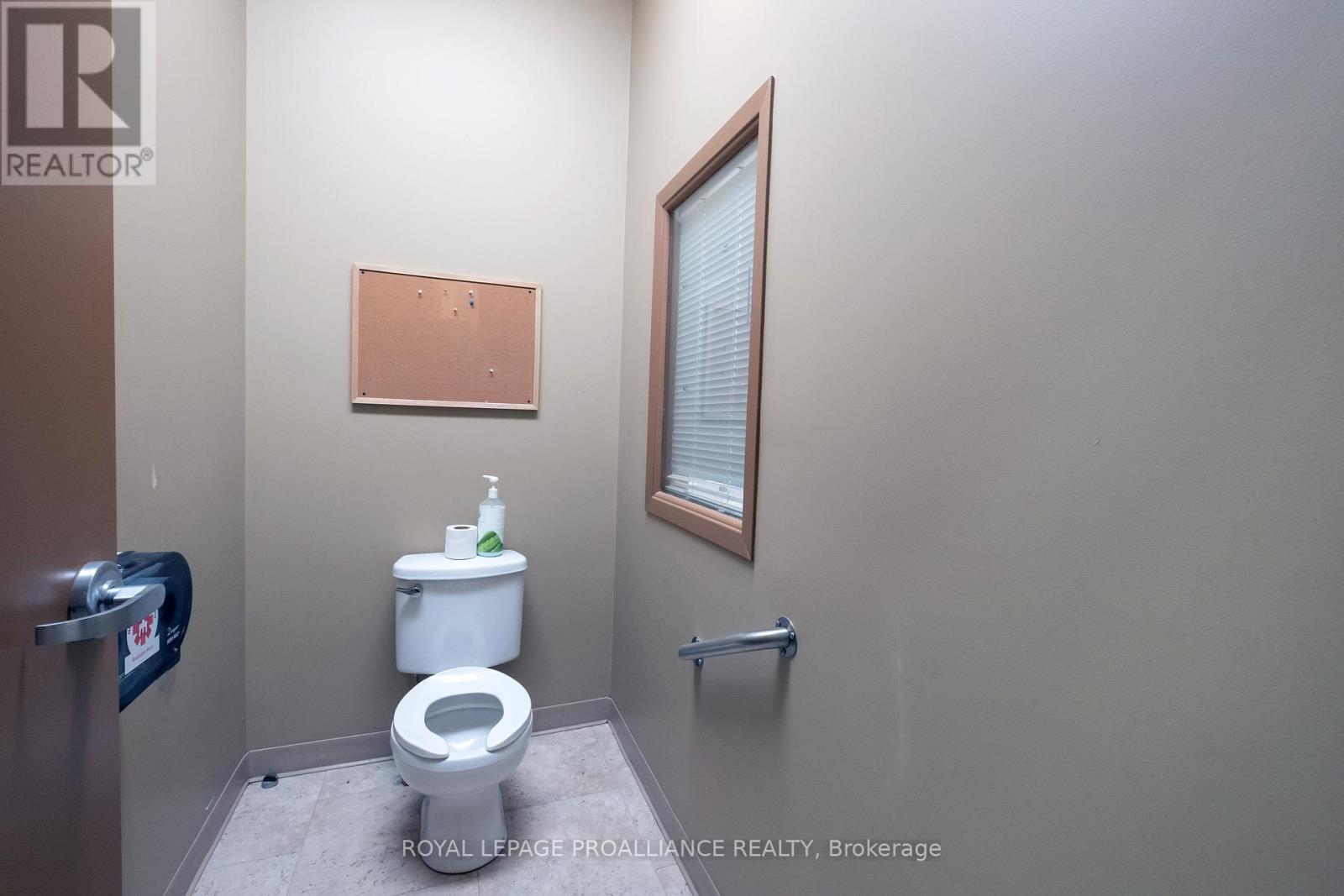 257 Front Street, Belleville, Ontario  K8N 2Z6 - Photo 18 - X8445368