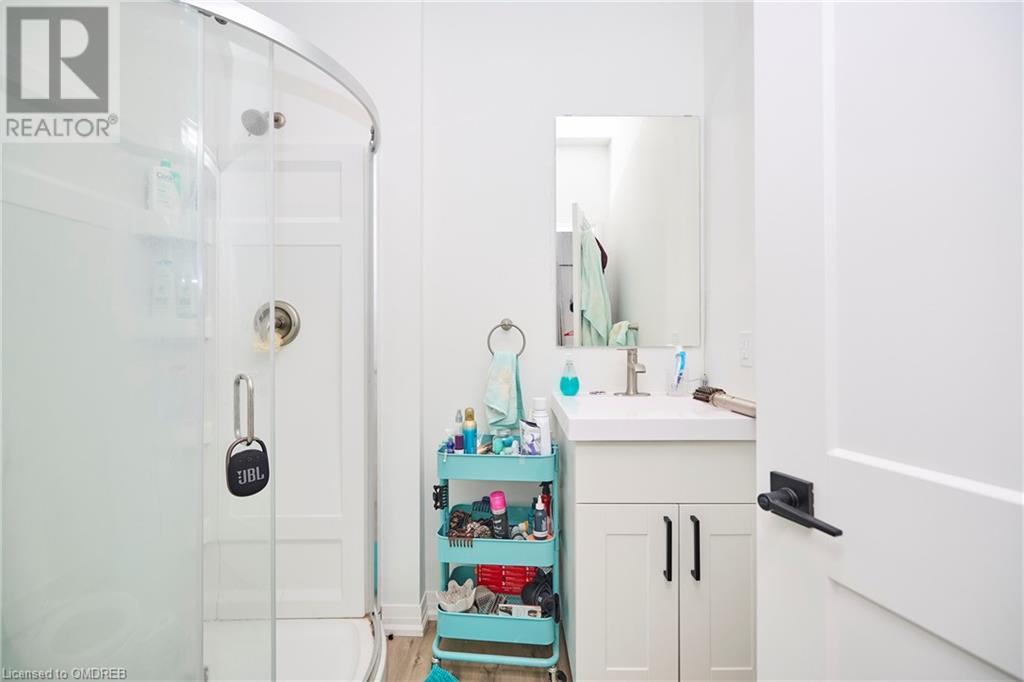 8 Harvey Common, St. Catharines, Ontario  L2T 2K5 - Photo 9 - 40605301