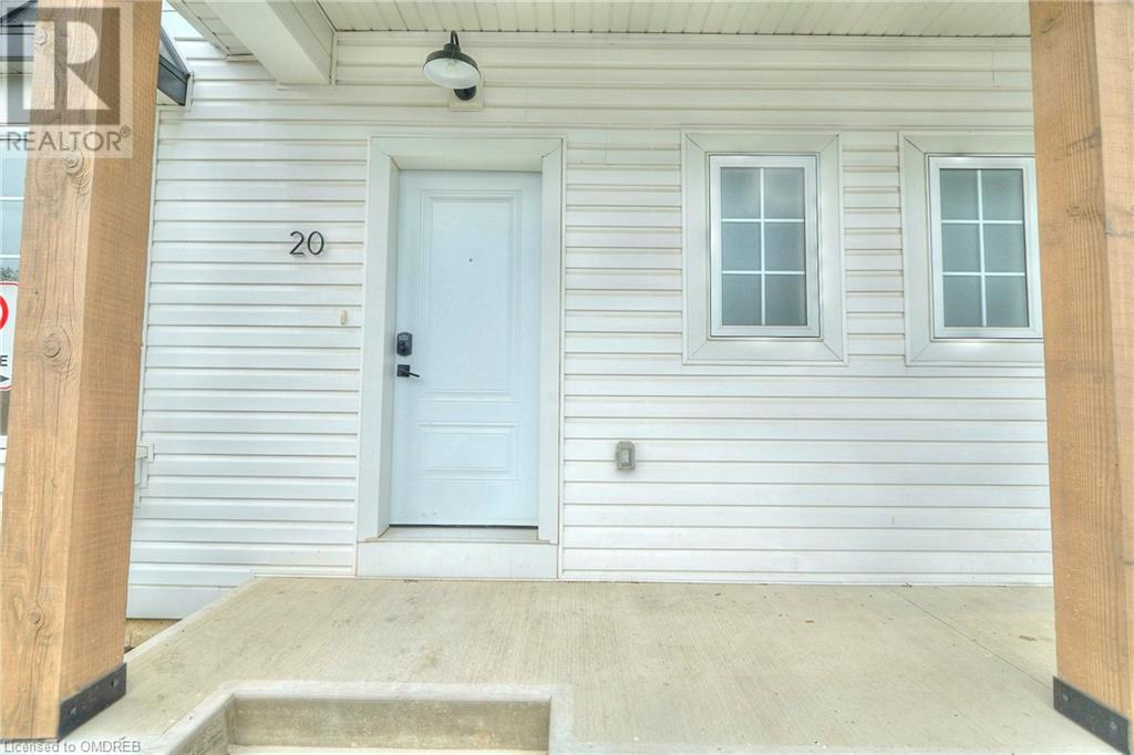 20 Harvey Common, St. Catharines, Ontario  L2T 2K5 - Photo 3 - 40605284