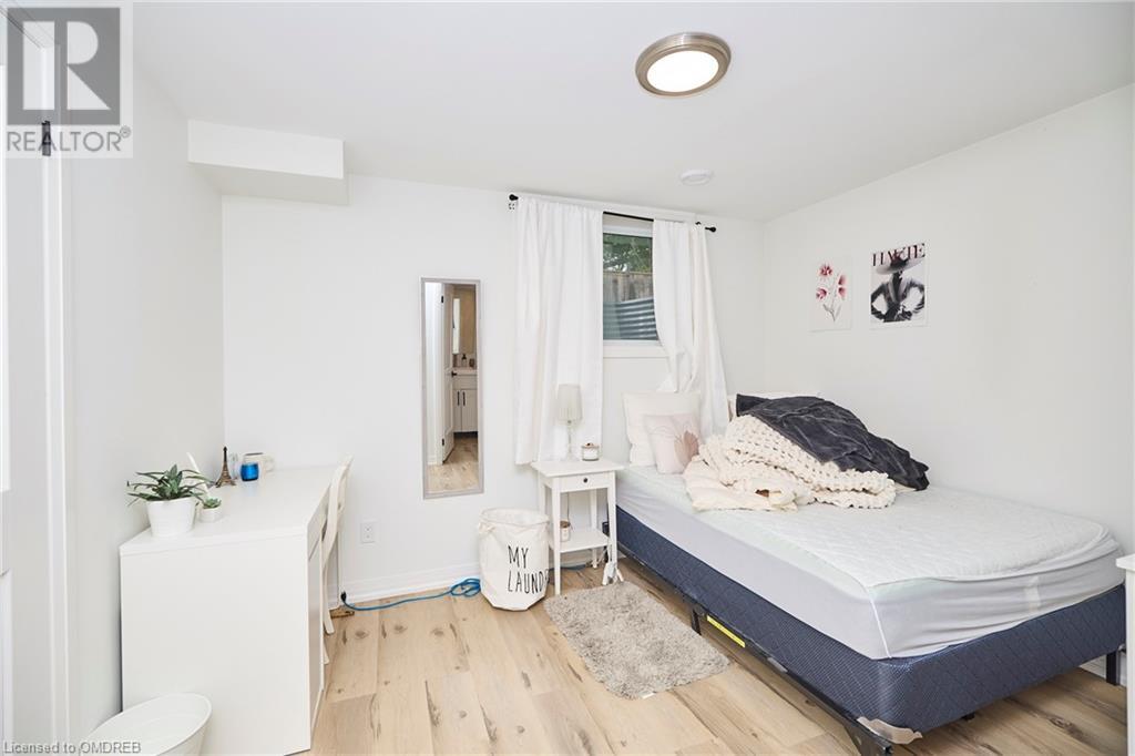 16 Harvey Common, St. Catharines, Ontario  L2T 2K5 - Photo 10 - 40605259