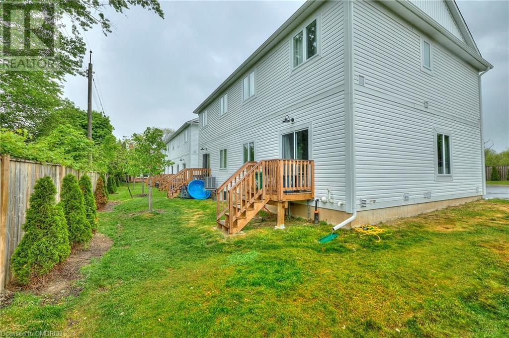 16 Harvey Common, St. Catharines, Ontario  L2T 2K5 - Photo 27 - 40605259