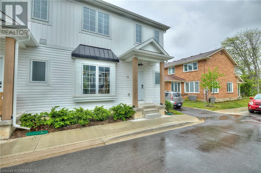 4 HARVEY Common, st. catharines, Ontario