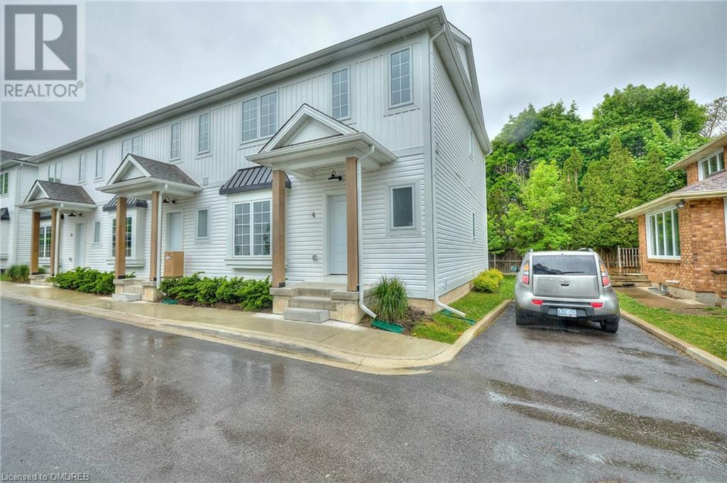 4 Harvey Common, St. Catharines, Ontario  L2T 2K5 - Photo 2 - 40605291