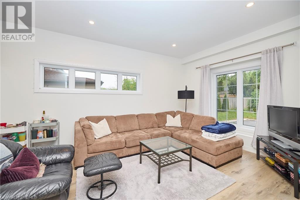 9 Harvey Common, St. Catharines, Ontario  L2T 2K5 - Photo 4 - 40606681