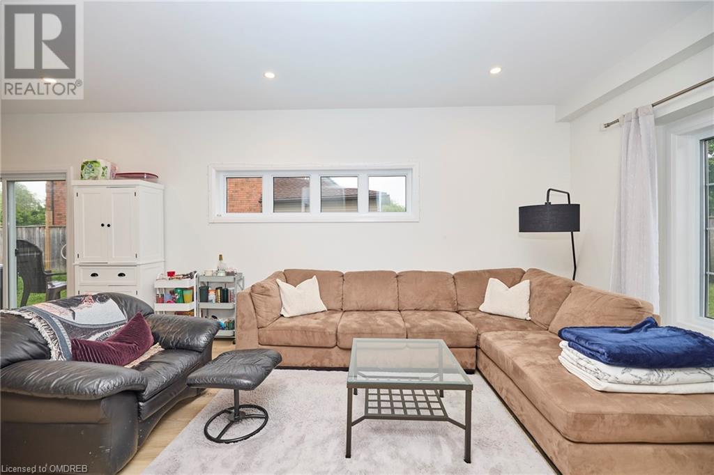 9 Harvey Common, St. Catharines, Ontario  L2T 2K5 - Photo 5 - 40606681