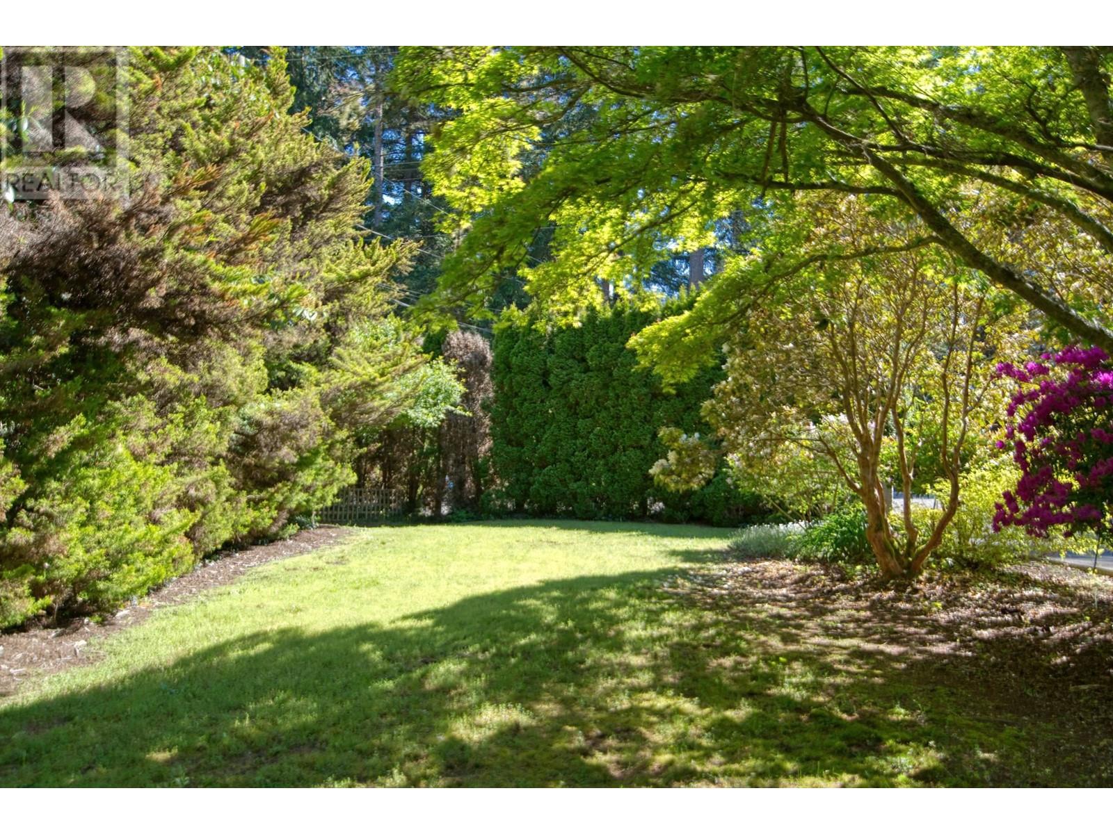 Property at 7104 DALE ROAD image 4