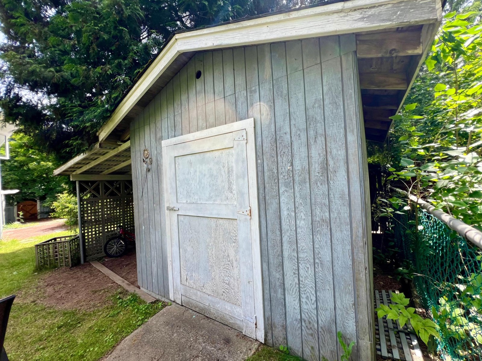 2520 9th Avenue, Castlegar, British Columbia  V1N 2Y8 - Photo 46 - 2477714