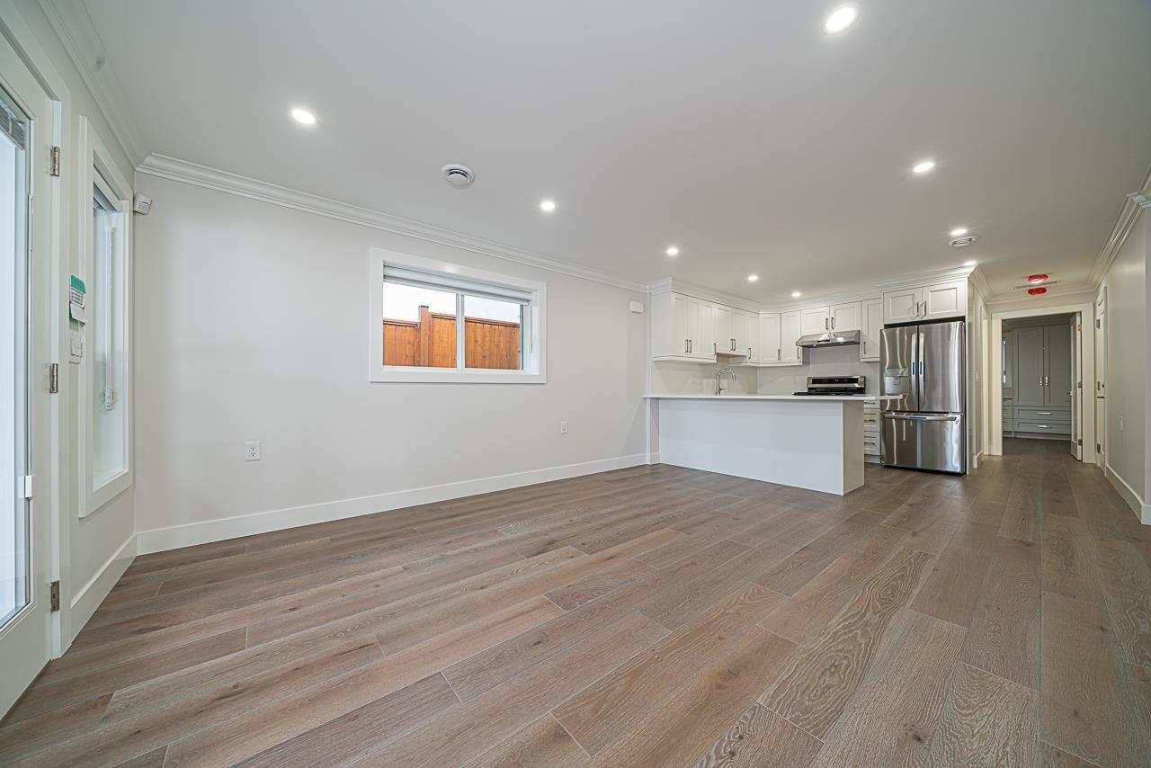 14611 105a Avenue, Surrey, British Columbia  V3R 5X8 - Photo 12 - R2894818
