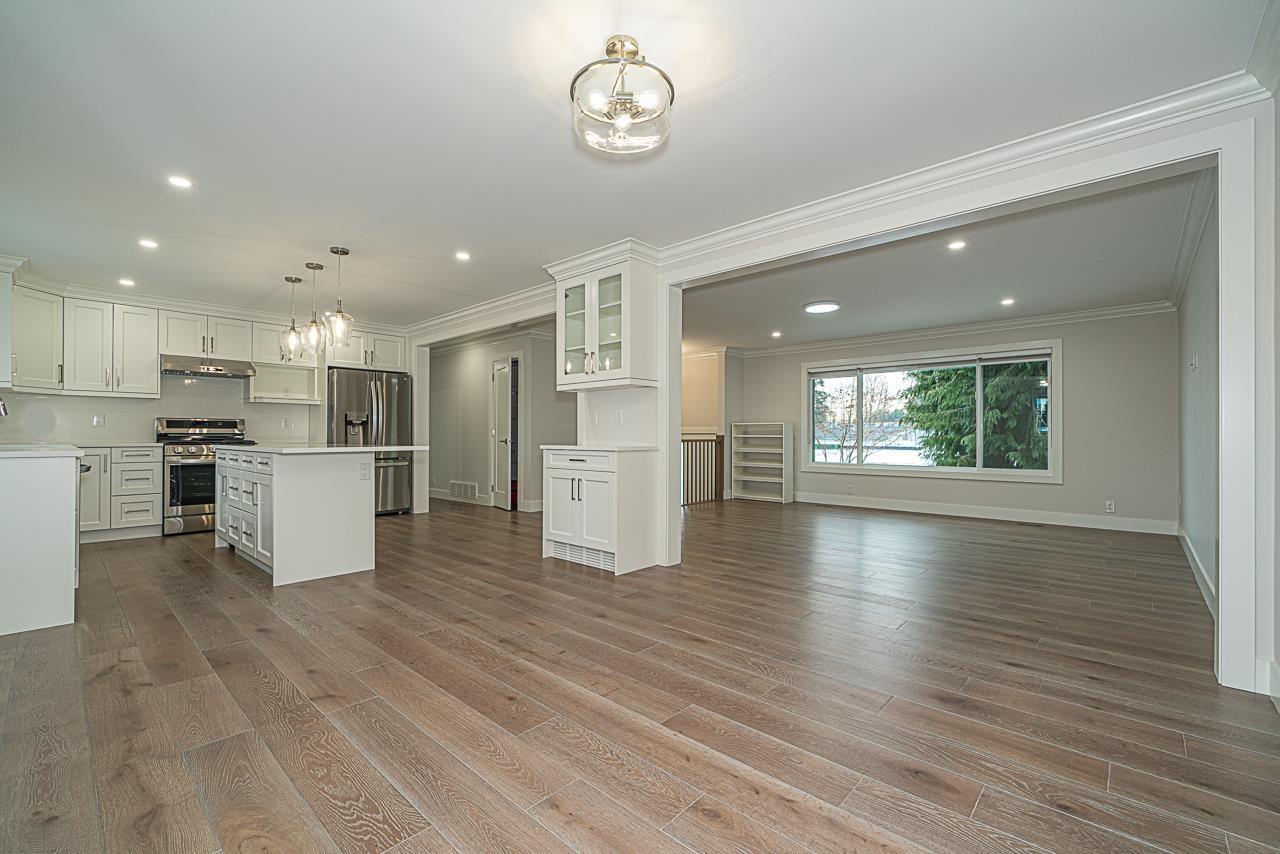 Property at 14611 105A AVENUE image 4