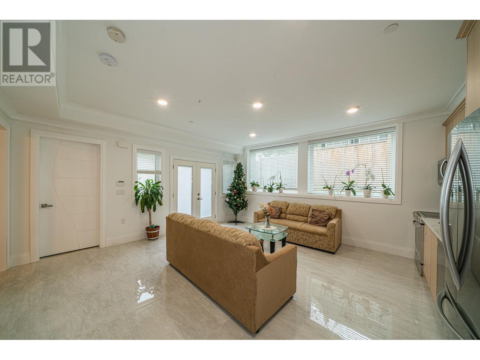 Listing Picture 25 of 37 : 3538 W 30TH AVENUE, Vancouver / 溫哥華 - 魯藝地產 Yvonne Lu Group - MLS Medallion Club Member